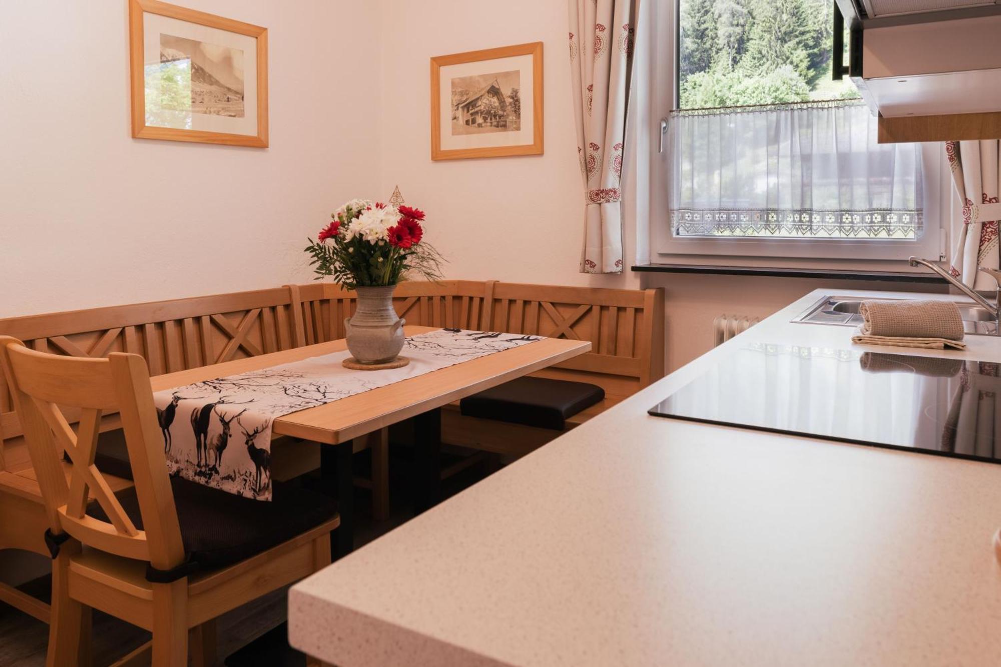 Apartments Morandell Fulpmes Room photo